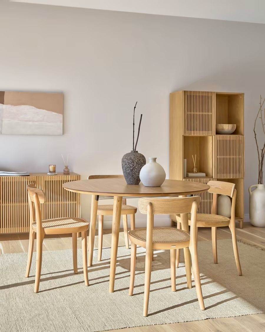 Kave home Romane chair in solid beech with natural finish, ash veneer and rattan