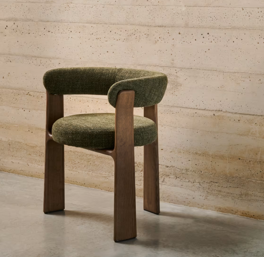 Kave Home Granite 3-legged chair in green chenille and with solid ash wood in a