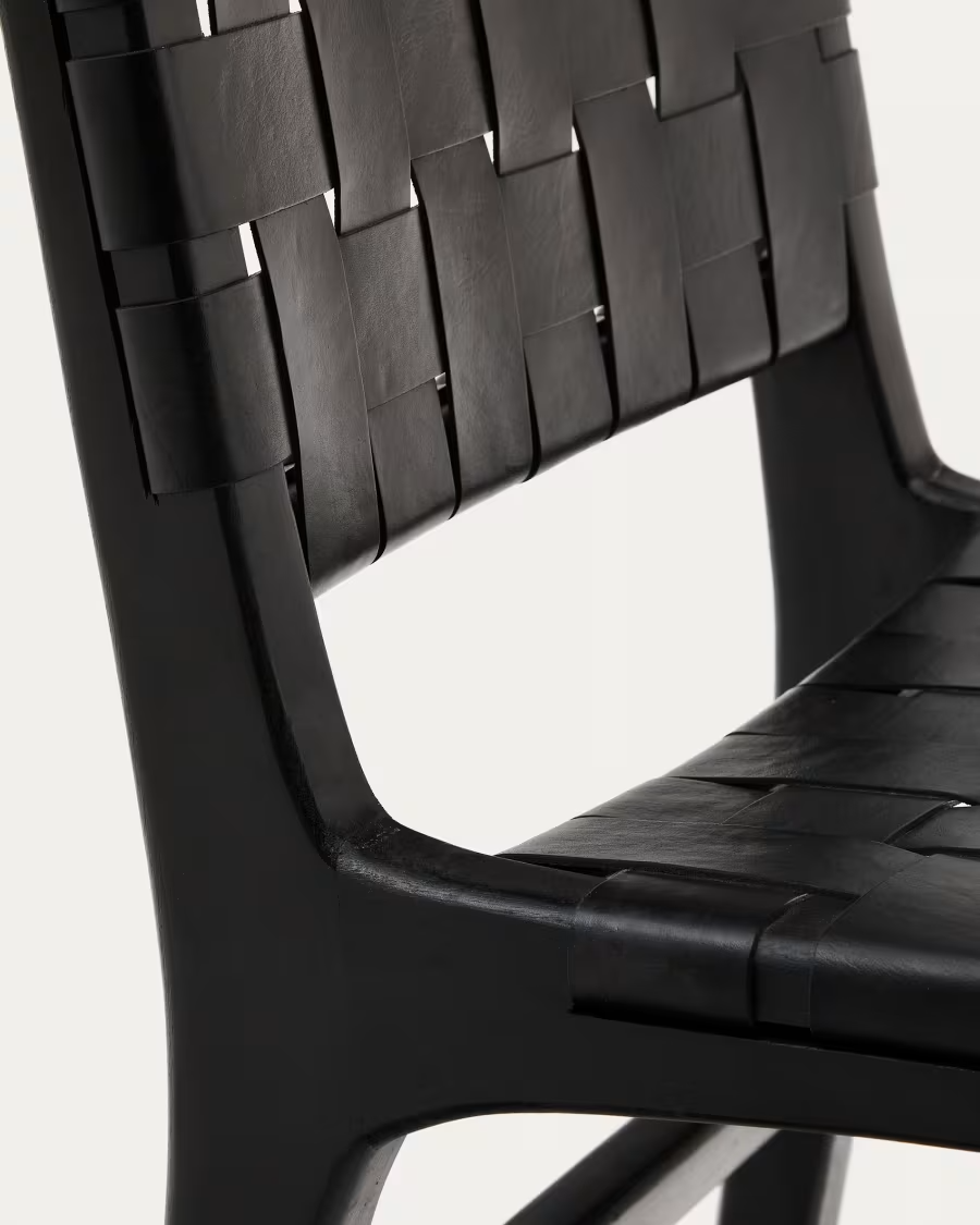 Kave Home Calixta chair in leather and solid mahogany wood with black finish