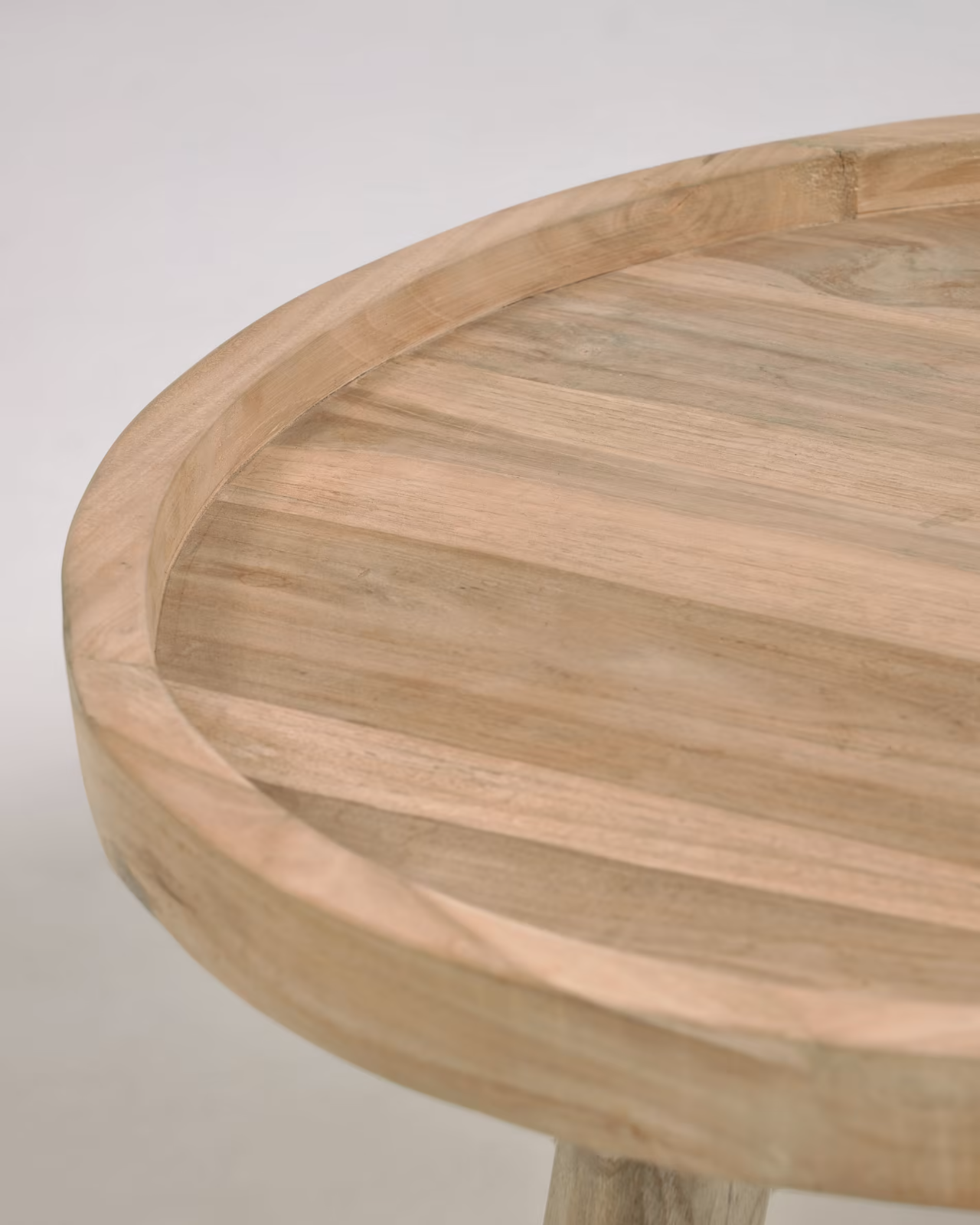 Kave Home Glenda Coffee Table - Ø 55 cm - round solid teak wood - Cracked