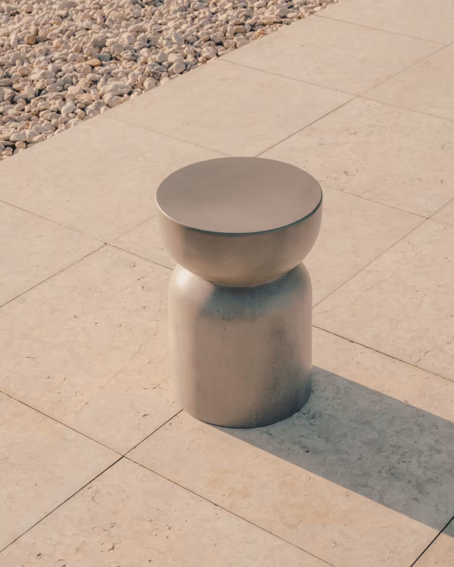 Kave Home Garbet round cement side table, Ø 32 cm