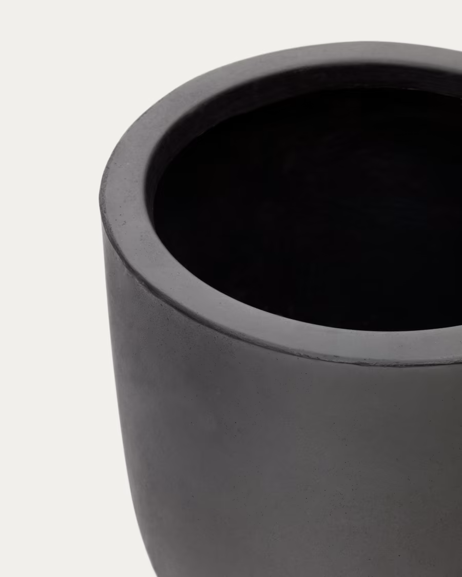 Kave Home Aiguablava plant pot in black cement, Ø 39 cm