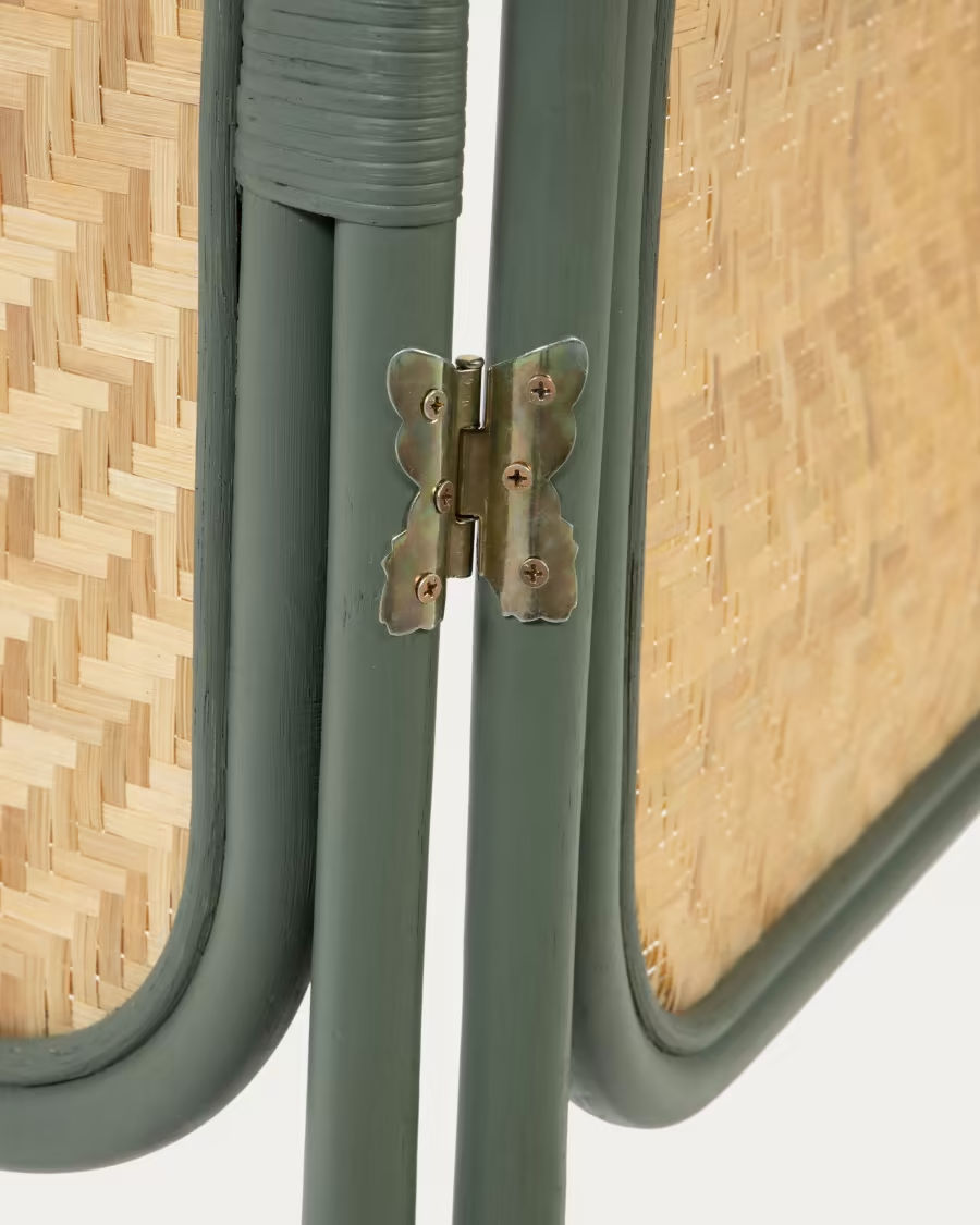 Margaret rattan screen natural and green finish 165 x 180 cm