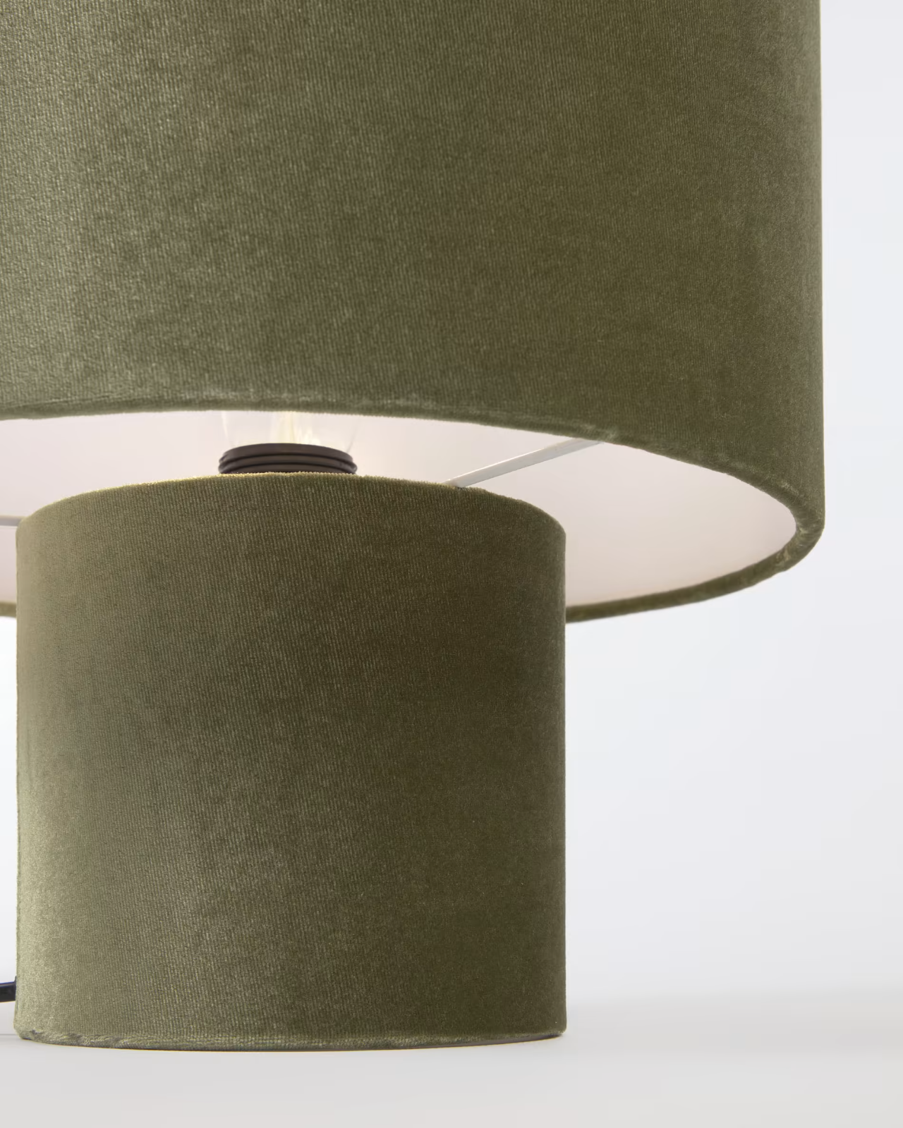 Kave Home Eastend table lamp in green velvet UK adapter