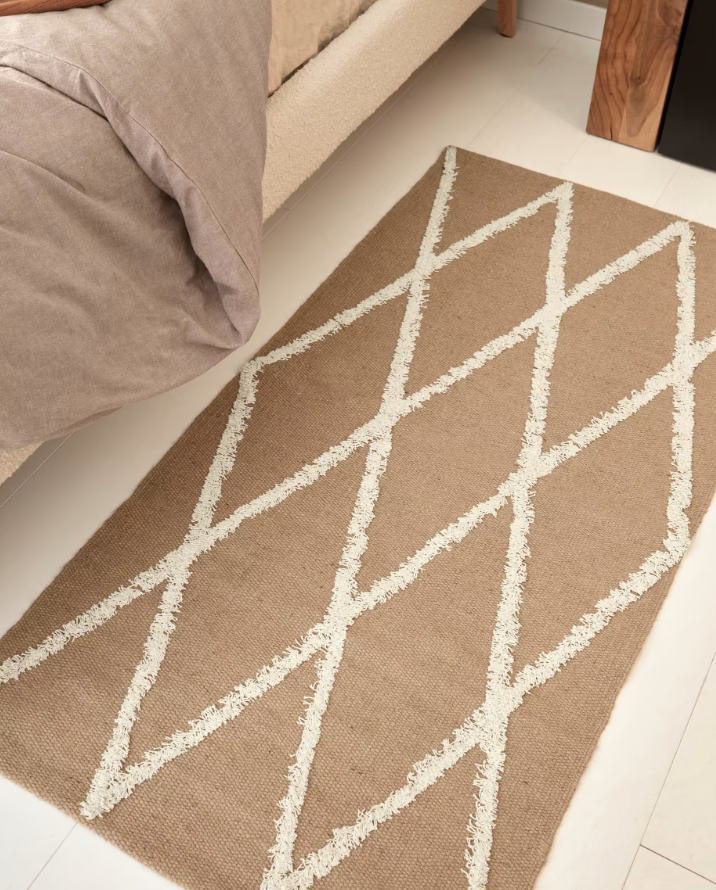 Kave Home Abena rug in natural and white jute and cotton rug 70 x 140 cm